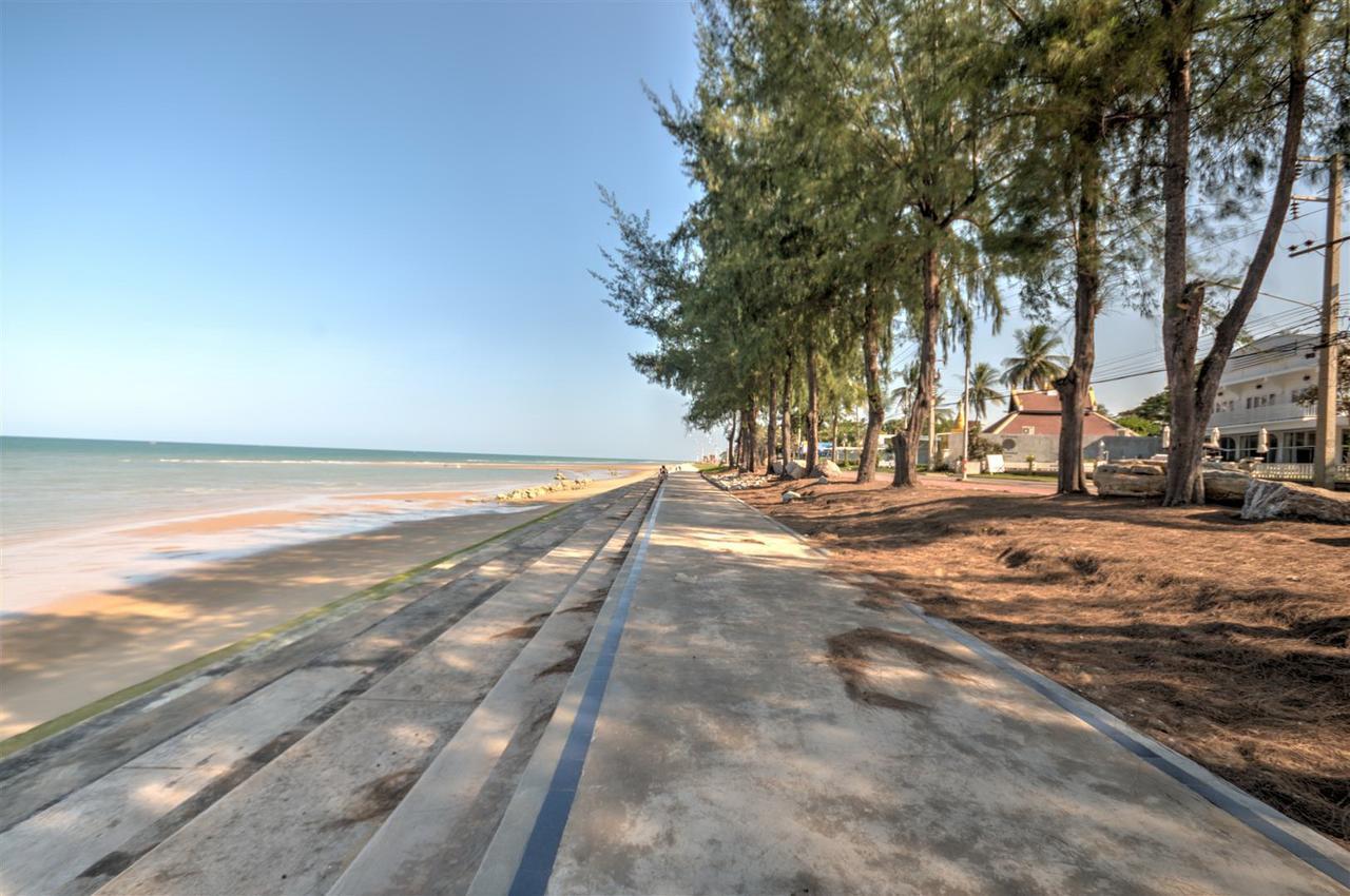 Palm Beach Resort Пранбури Экстерьер фото