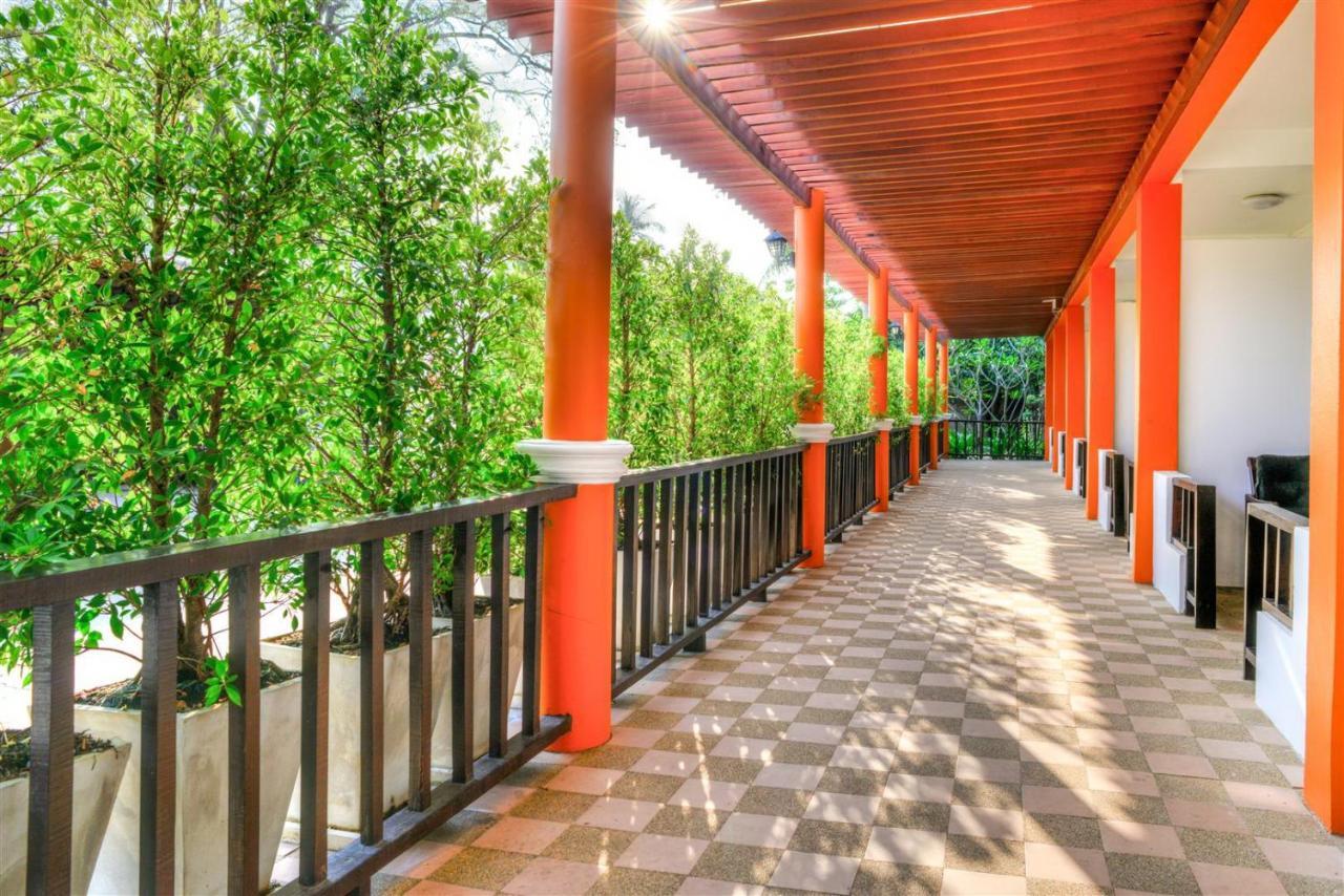 Palm Beach Resort Пранбури Экстерьер фото